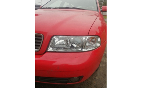 Фары передние AUDI A4 B5 1999-2000