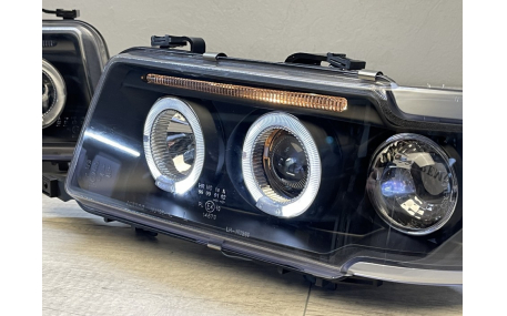 Фары передние Audi 80 B4