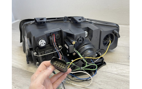 Фары передние AUDI A4 B6