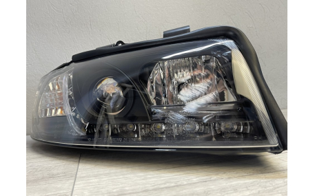 Фары передние AUDI A4 B6