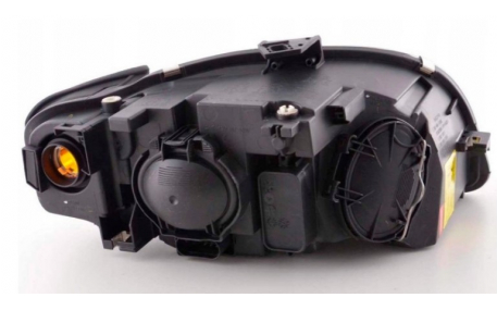 Фары передние AUDI A4 B7