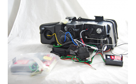 Фары передние AUDI A4 B6