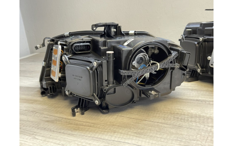 Фары передние AUDI A4 B8 2008-2012