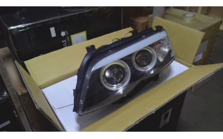 Фары передние BMW X5 E53 2004-2006