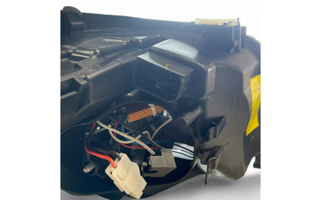 Фары передние BMW 3 E90 2005-2011