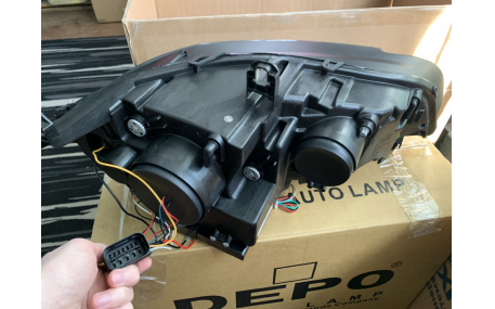 Фары передние BMW X5 E70