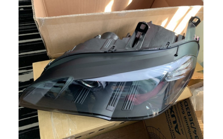 Фары передние BMW X5 E70