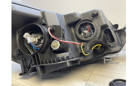 Фары передние Ford Focus MK3 2011-2014