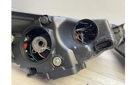 Фары передние Ford Focus MK3 2015-2018