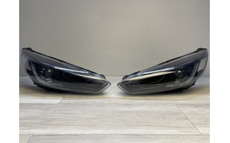 Фары передние Ford Focus MK3 2015-2018