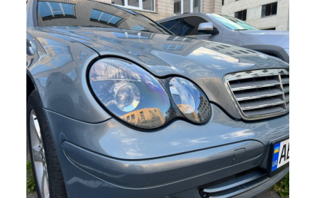 Фары передние Mercedes C-class W203 2000-2004