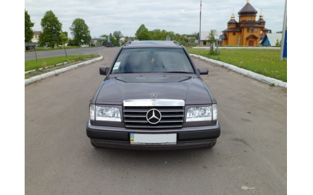 Фары передние Mercedes E-class W124
