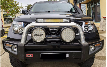 Фары передние Nissan Navara 2005-2010