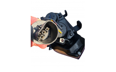 Фары передние Nissan Navara/Frontier 2010-2014