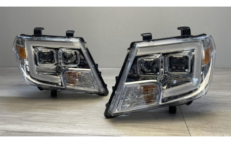 Фары передние Nissan Navara/Frontier 2010-2014