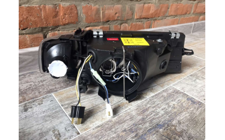 Фары передние Opel Vectra A