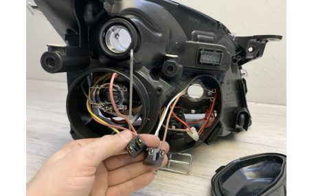 Фары передние Opel Vectra C 2002-2005