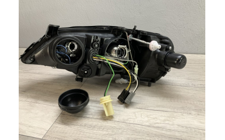 Фары передние Opel Astra G