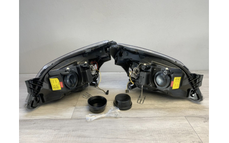 Фары передние Opel Astra H