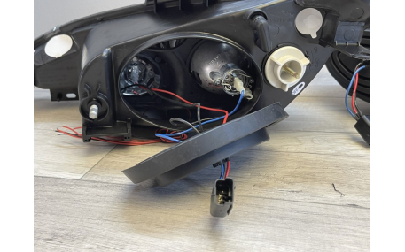 Фары передние Peugeot 206 2002-2006