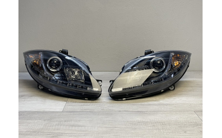 Фары передние Seat Leon