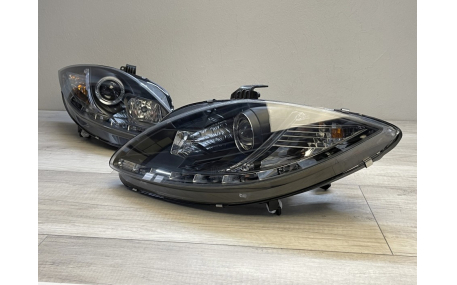 Фары передние Seat Leon