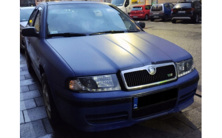 Фары передние Skoda Octavia Tour