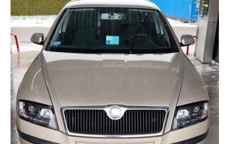 Фары передние Skoda Octavia A5 2004-2008