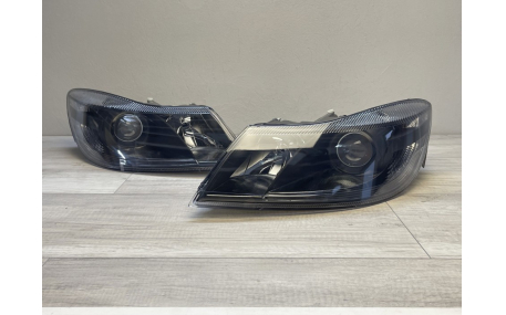 Фары передние Skoda Octavia A5 2009-2012