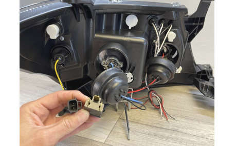 Фары передние Toyota Hilux 2005-2011