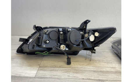 Фары передние Toyota Camry V40 2006-2009