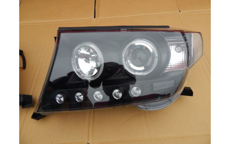 Фары передние Toyota Land Cruiser 200