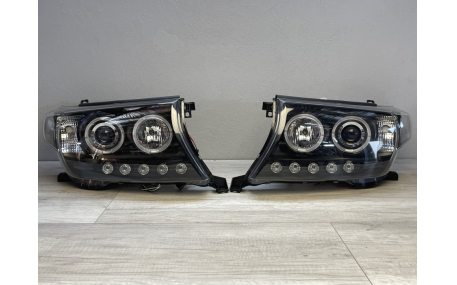 Фары передние Toyota Land Cruiser 200