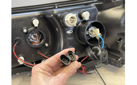 Фары передние Toyota Land Cruiser 200