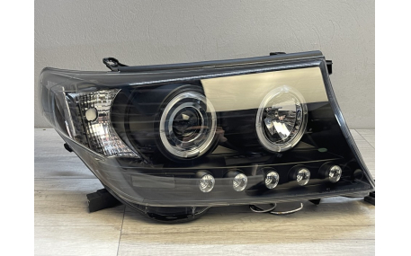 Фары передние Toyota Land Cruiser 200