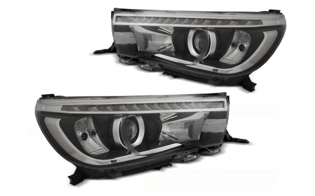 Фары передние Toyota Hilux 2015-2020