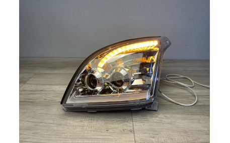 Фары передние Toyota Land Cruiser Prado 120