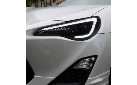 Фары передние Toyota GT86