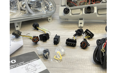 Фары передние Volkswagen Golf 3