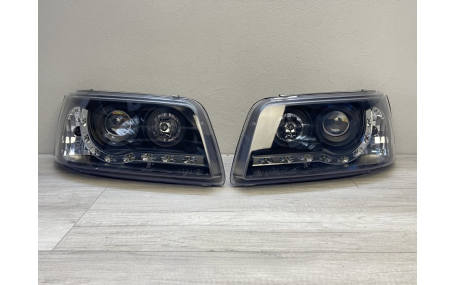 Фары передние Volkswagen T5