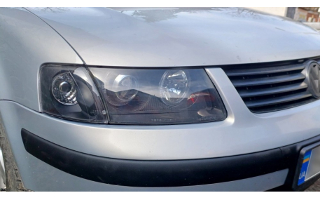 Фары передние Volkswagen Passat B5 1996-2000