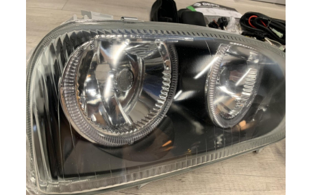 Фары передние Volkswagen Golf 3