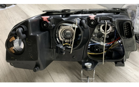 Фары передние Volkswagen Passat B5 2000-2005