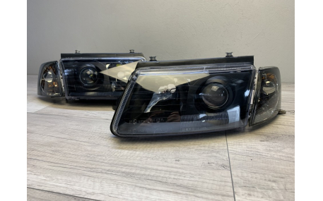 Фары передние Volkswagen Passat B5 1996-2000