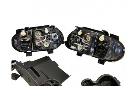 Фары передние Volkswagen Golf 4