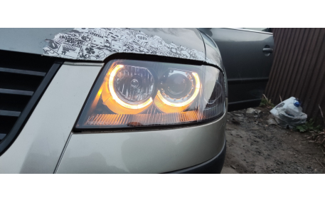 Фары передние Volkswagen Passat B5 2000-2005