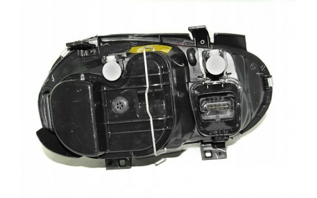 Фары передние Volkswagen Golf 4