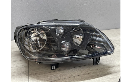 Фары передние Volkswagen