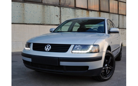 Фары передние Volkswagen Passat B5 1996-2000