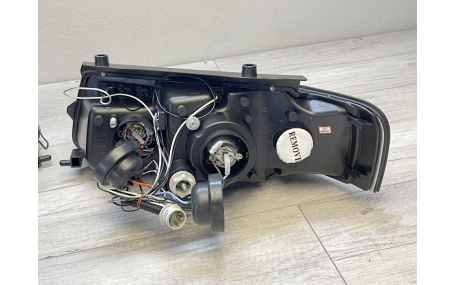 Фары передние Volkswagen Passat B5 1996-2000